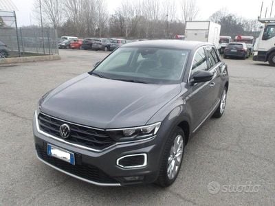 Usata VW T-Roc Advance 150 CV (110 kW) 2021 Grigio SUV