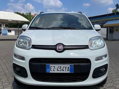 Usata Fiat Panda Lounge 70 CV (51 kW) 2015 Bianco Utilitaria