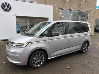 Occasion VW T7 Style 150 PK (110 kW) 2025 Zilver Van