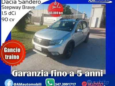 Usata Dacia Sandero Stepway 90 CV (66 kW) 2017 Grigio Berlina