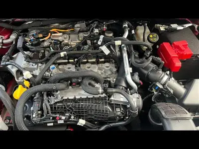 Usata Renault Clio Evolution 115 CV (84 kW) 2025 Rosso Utilitaria