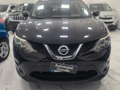 Używany Nissan Qashqai Acenta 110 KM (80 kW) 2015 Czarny SUV
