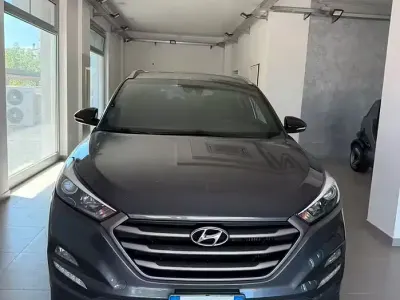 Usata Hyundai Tucson 136 CV (100 kW) 2018 Grigio SUV