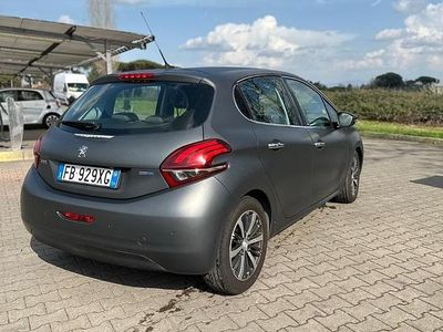 Usata Peugeot 208 Allure 2016 Grigio Utilitaria