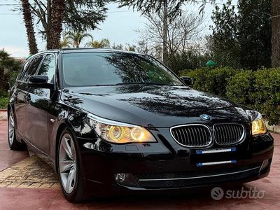 Begagnad BMW 525 197 HK (144 kW) 2008 Svart Kombi