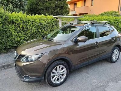 Usata Nissan Qashqai Acenta Premium 110 CV (80 kW) 2014 Marrone SUV