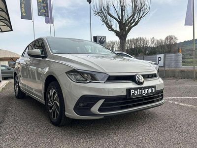Usata VW Polo 80 CV (58 kW) 2024 Ascot grey Utilitaria