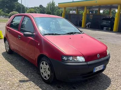 Usata Fiat Punto 63 CV (46 kW) 2002 Rosso Utilitaria