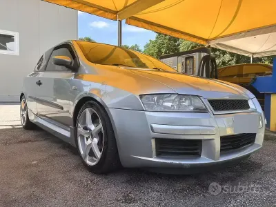 Usata Fiat Stilo 120 CV (88 kW) 2006 Grigio Berlina