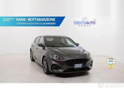 Usata Ford Focus ST-Line 125 CV (91 kW) 2020 Grigio Berlina
