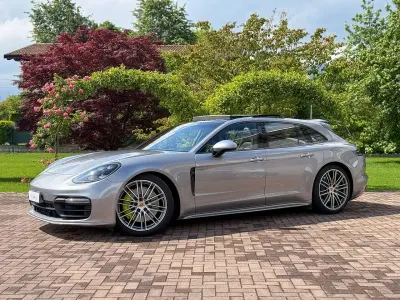 Usata Porsche Panamera S E-Hybrid Sport Turismo 330 CV (242 kW) 2018 Argento Berlina