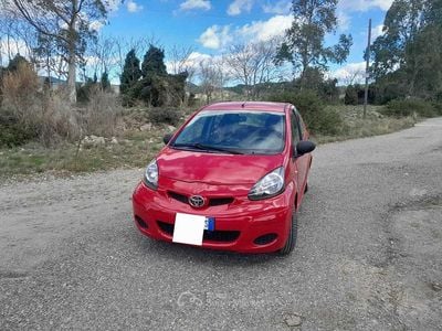 Usata Toyota Aygo 68 CV (50 kW) 2011 Utilitaria