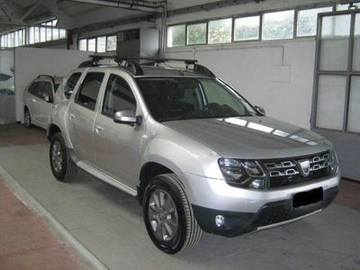 Usata Dacia Duster Lauréate 110 CV (80 kW) 2015 Argento SUV