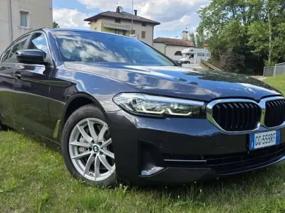 Usata BMW 530 249 CV (183 kW) 2021 Grigio Berlina