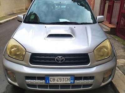 Usata Toyota RAV4 116 CV (85 kW) 2002 Grigio SUV