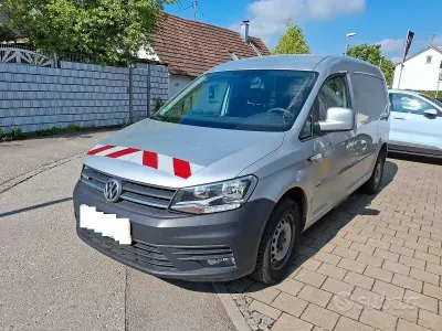 Usata VW Caddy Maxi Business 110 CV (80 kW) 2019 Bianco Monovolume