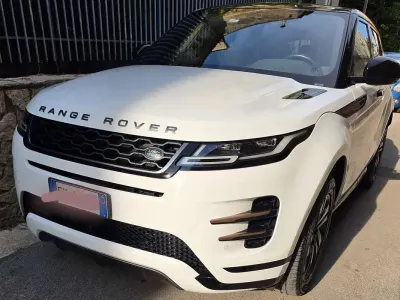 Usata Land Rover Range Rover evoque R-Dynamic 150 CV (110 kW) 2019 Bianco SUV
