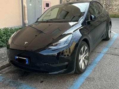 Usata Tesla Model Y 439 kW (598 CV) 2023 Nero SUV