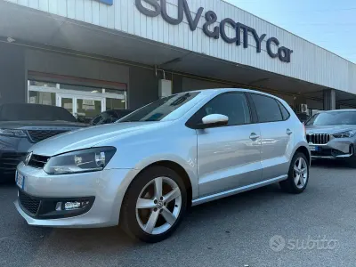Usata VW Polo Highline 86 CV (63 kW) 2013 Grigio Utilitaria