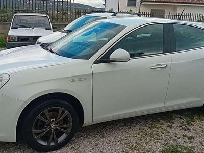 Usata Alfa Romeo Giulietta Distinctive 105 CV (77 kW) 2011 Bianco Berlina