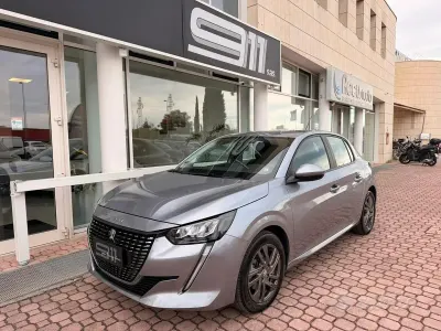 Usata Peugeot 208 GT-line 102 CV (75 kW) 2021 Grigio Utilitaria