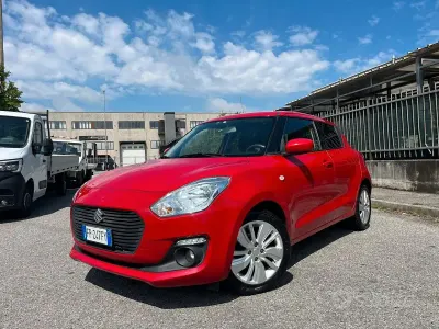 Usata Suzuki Swift Cool 90 CV (66 kW) 2018 Rosso Utilitaria