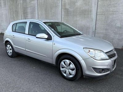 Usata Opel Astra 116 CV (85 kW) 2007 Argento Berlina