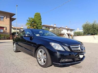 Usata Mercedes E200 Avantgarde 184 CV (135 kW) 2010 Nero Coupé