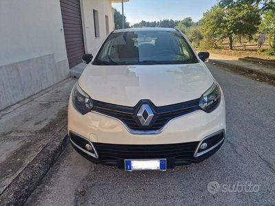 Usata Renault Captur Intens 110 CV (80 kW) 2017 Bianco SUV