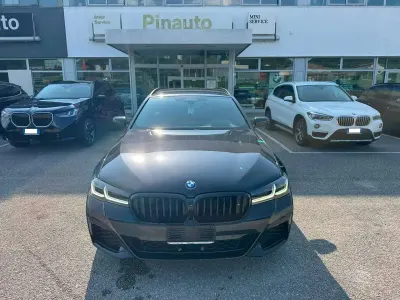 Usata BMW 520 M Sport 190 CV (139 kW) 2024 Nero Station wagon