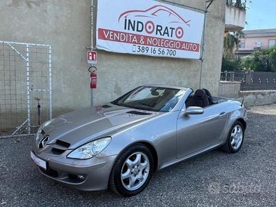 Usata Mercedes SLK200 163 CV (119 kW) 2005 Grigio Cabrio