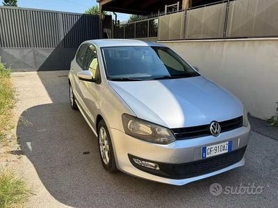 Begagnad VW Polo 75 HK (55 kW) 2012 Grå Halvkombi