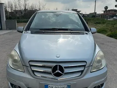 Usata Mercedes B180