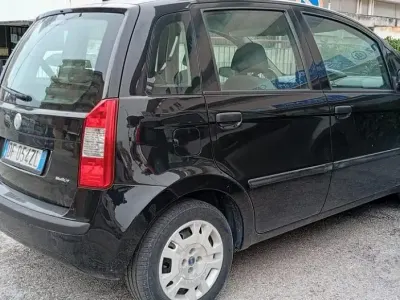 Usata Fiat Idea 90 CV (66 kW) 2007 Nero Monovolume