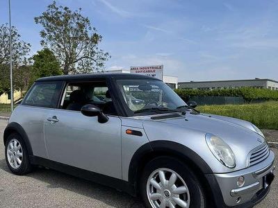 Usata Mini ONE 90 CV (66 kW) 2004 Utilitaria