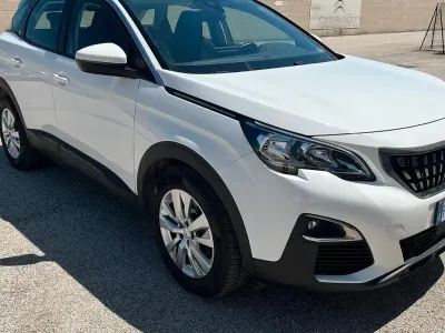 Usata Peugeot 3008 131 CV (96 kW) 2019 Bianco SUV