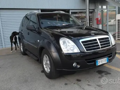Usata SsangYong Rexton II 165 CV (121 kW) 2008 Nero SUV