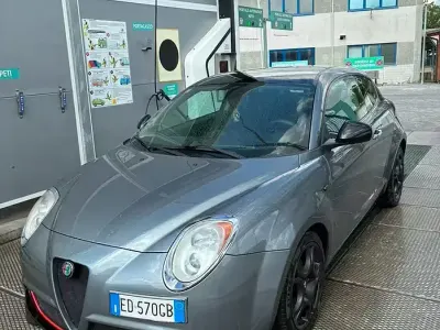 Usata Alfa Romeo MiTo 120 CV (88 kW) 2010 Grigio Utilitaria