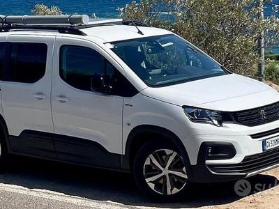 Usata Peugeot Rifter GT-line 131 CV (96 kW) 2020 Bianco Monovolume