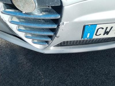 Usata Alfa Romeo 147 116 CV (85 kW) 2005 Grigio Utilitaria