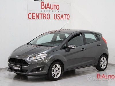 Occasion Ford Fiesta 100 ch (73 kW) 2016 Gris Berline