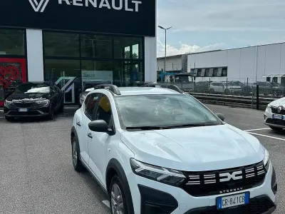 Brugt Dacia Sandero Essentiel 101 HK (74 kW) 2023 Hvid Sedan