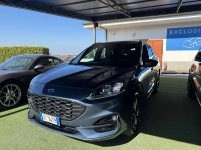 Usata Ford Kuga ST-Line 152 CV (111 kW) 2021 Blu/azzurro SUV