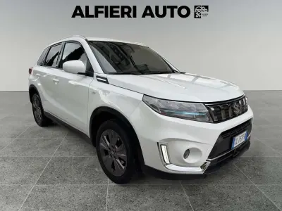 Usata Suzuki Vitara Cool 129 CV (94 kW) 2022 Bianco SUV
