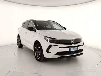 Usata Opel Grandland X Ultimate 131 CV (96 kW) 2024 Bianco SUV