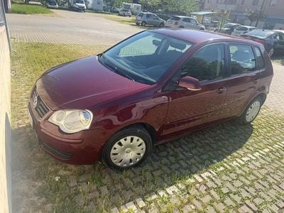 Usado VW Polo 80 CV (58 kW) 2008 Rojo Utilitario