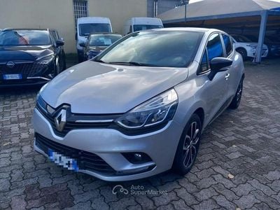 Usata Renault Clio V Zen 91 CV (66 kW) 2020 Argento Berlina