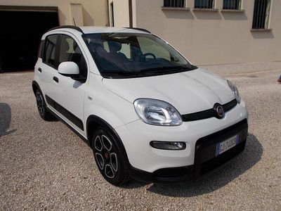 Usata Fiat Panda City Life 70 CV (51 kW) 2022 Bianco Utilitaria