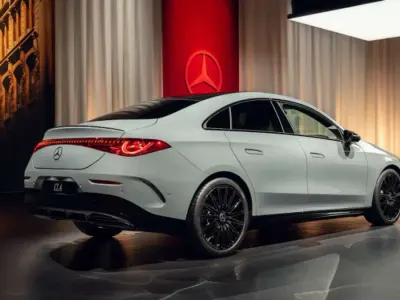 Nuova Mercedes 350 Premium 200 kW (272 CV) 2026 Argento Berlina