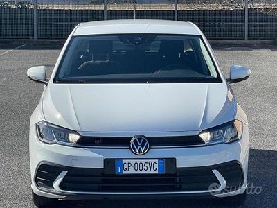 Usata VW Polo Life 95 CV (69 kW) 2023 Bianco Utilitaria
